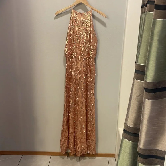 Donna Morgan woman’s rose gold Tiffany gown - Picture 9 of 10